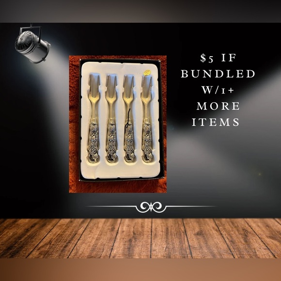 Vintage Elegance Silver Plate Relish Fork Set
4-Piece Grapes and Leaves - Picture 2 of 5